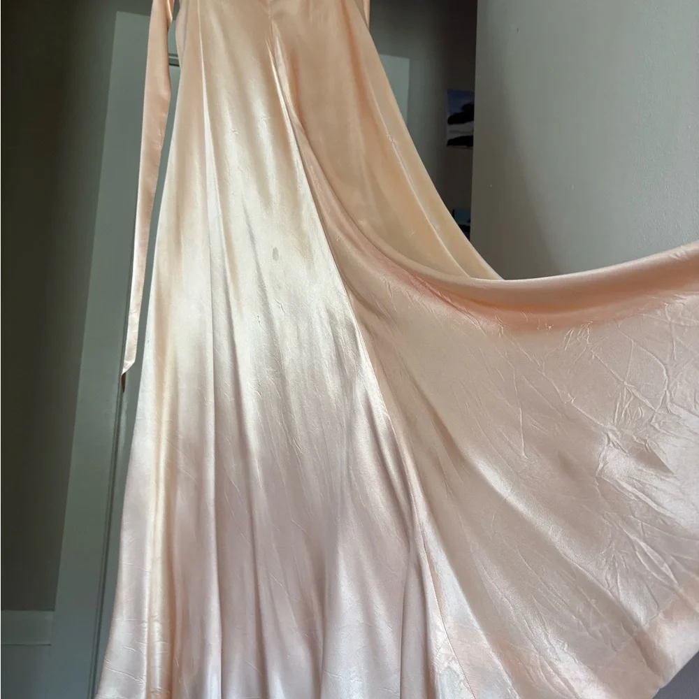 Vintage Peach Satin Gown/Robe - Picture 6 of 8